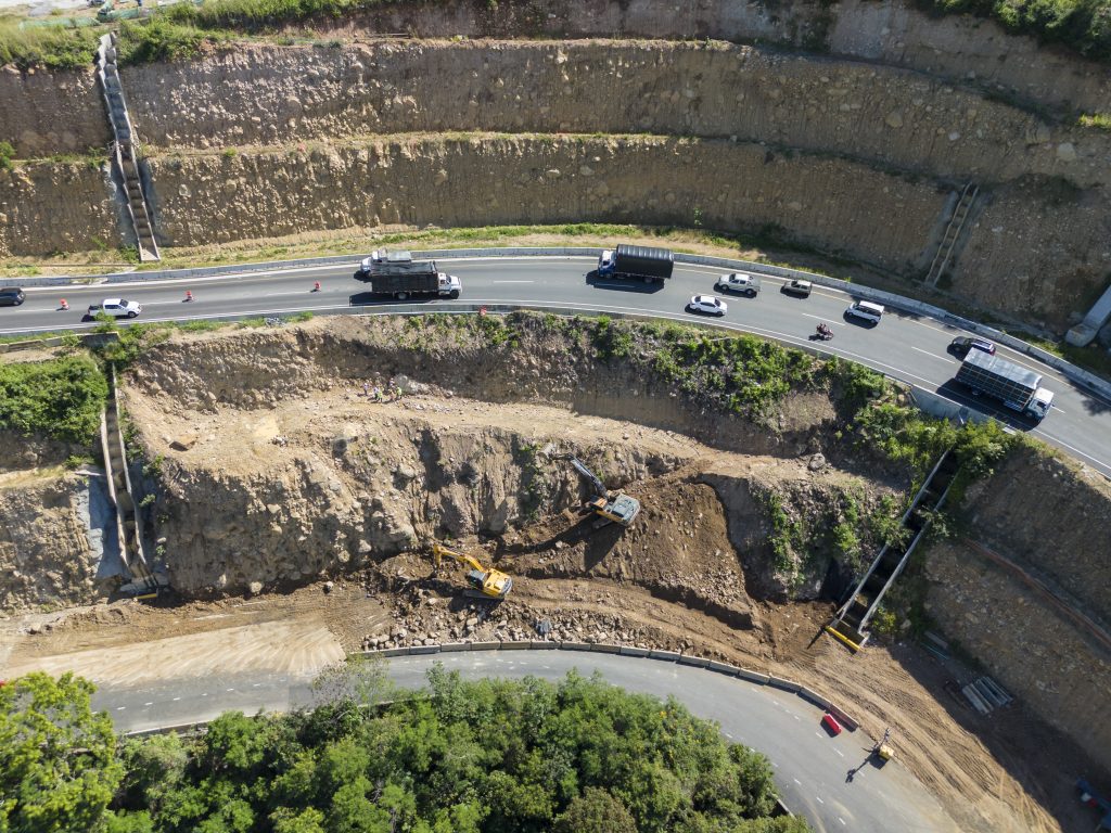 Operation work in Via Sumapaz - Colombia