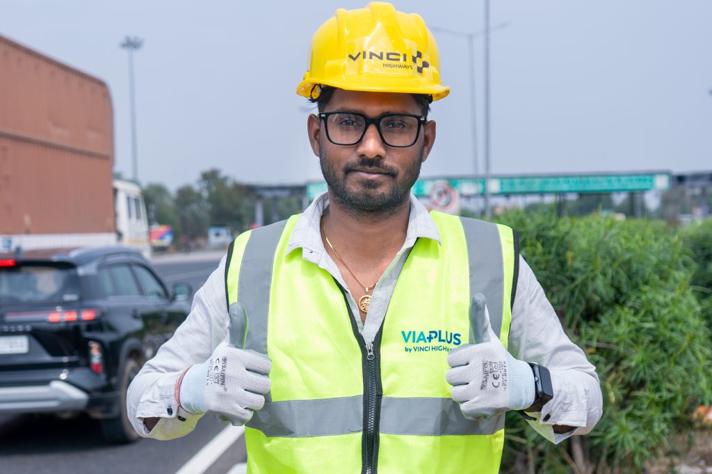Thumbs up - Toll Services - India