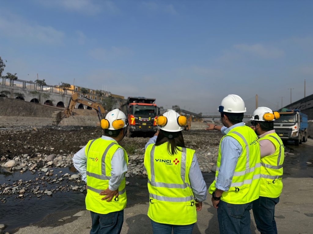 Four VINCI Highways Personnel at Construction Site